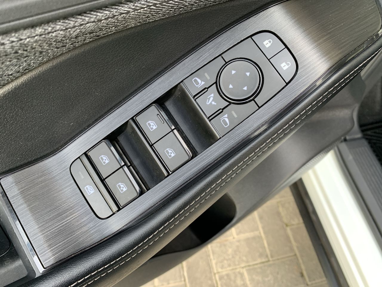 NISSAN - 14