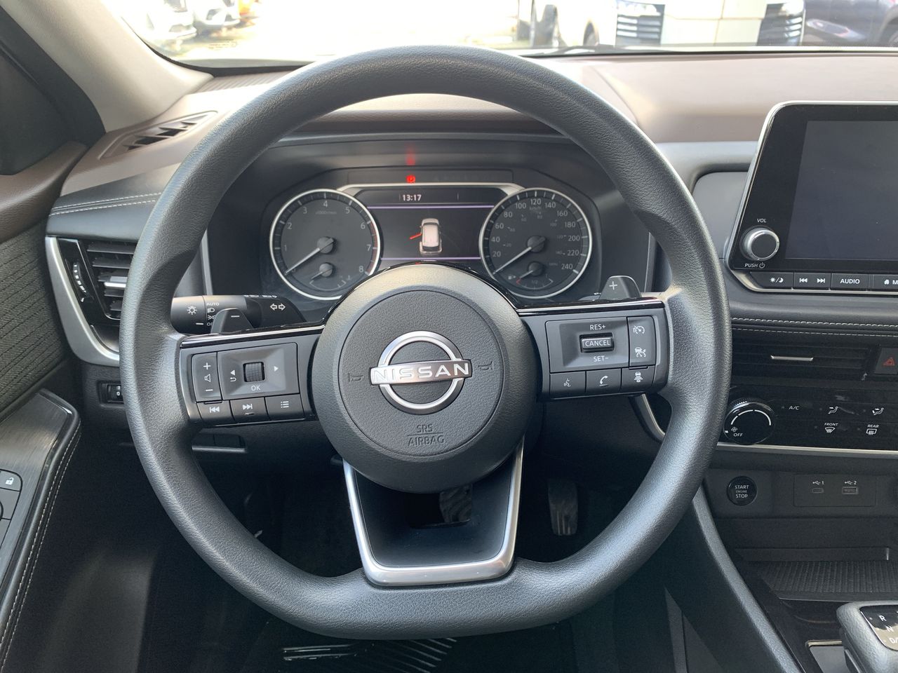 NISSAN - 16