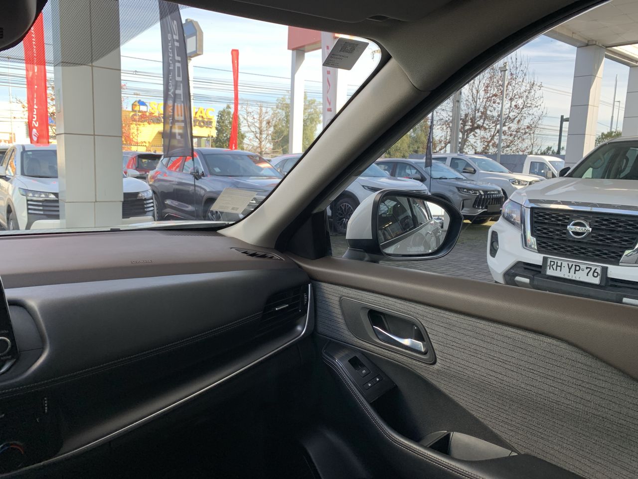 NISSAN - 2