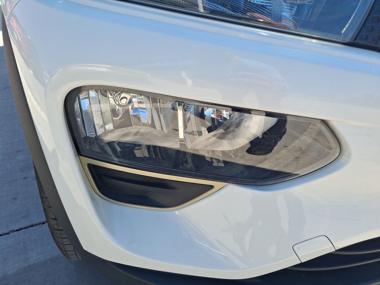 RENAULT - 19