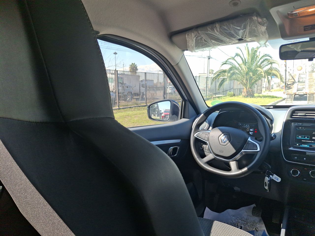 RENAULT - 16