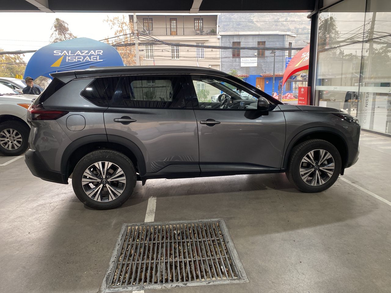 NISSAN - 8