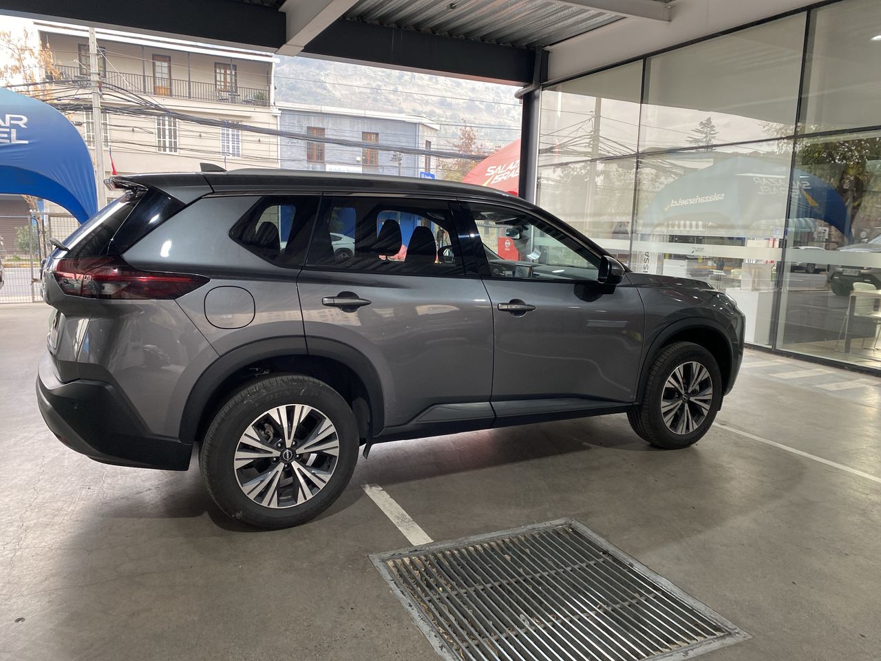NISSAN - 7