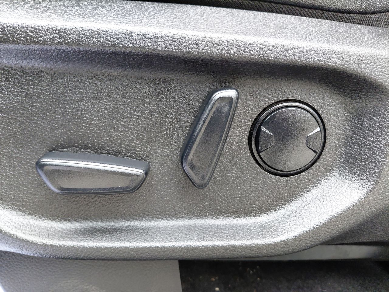Ford Ranger — foto 23 de 34