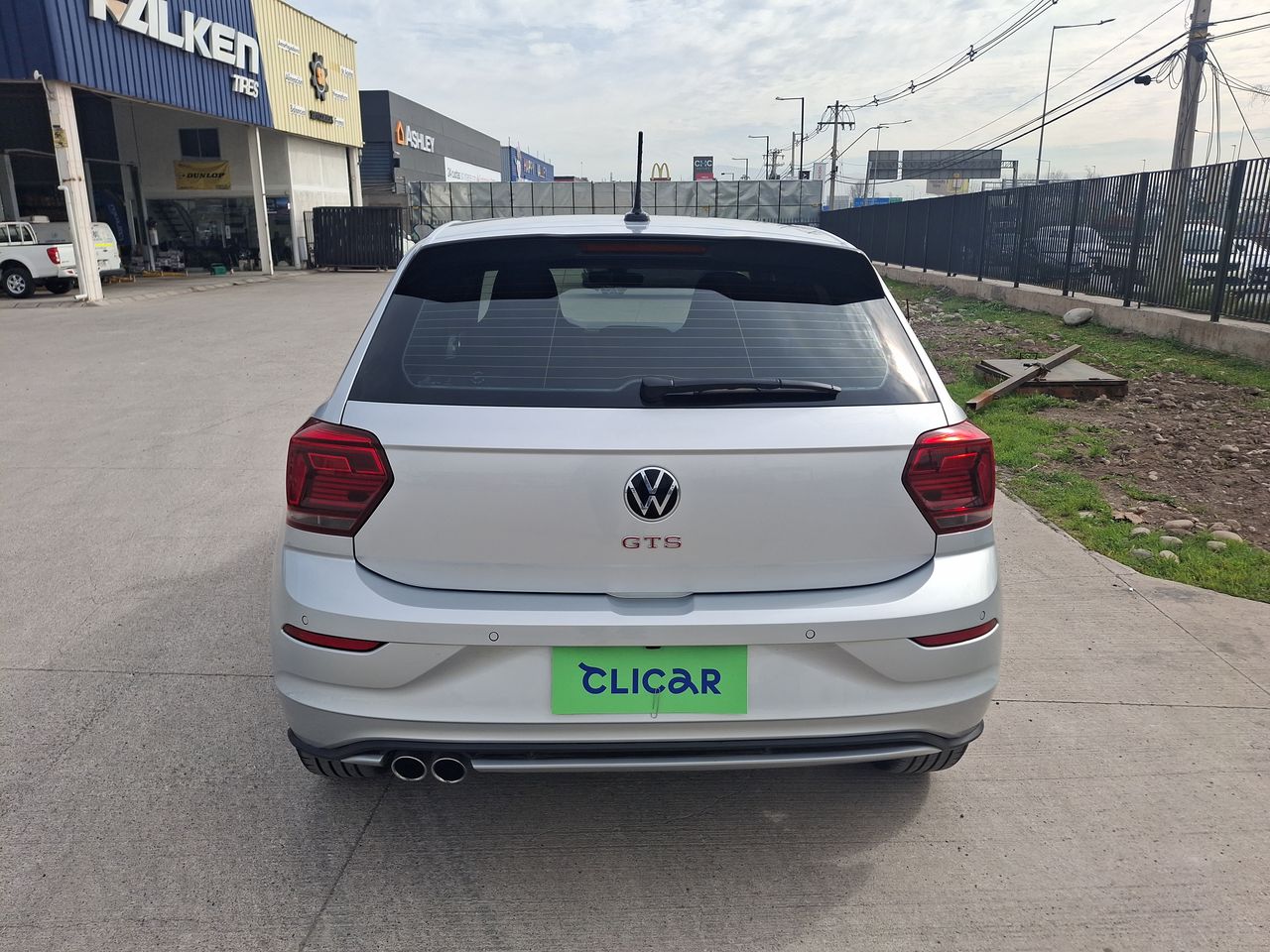 VOLKSWAGEN - 6