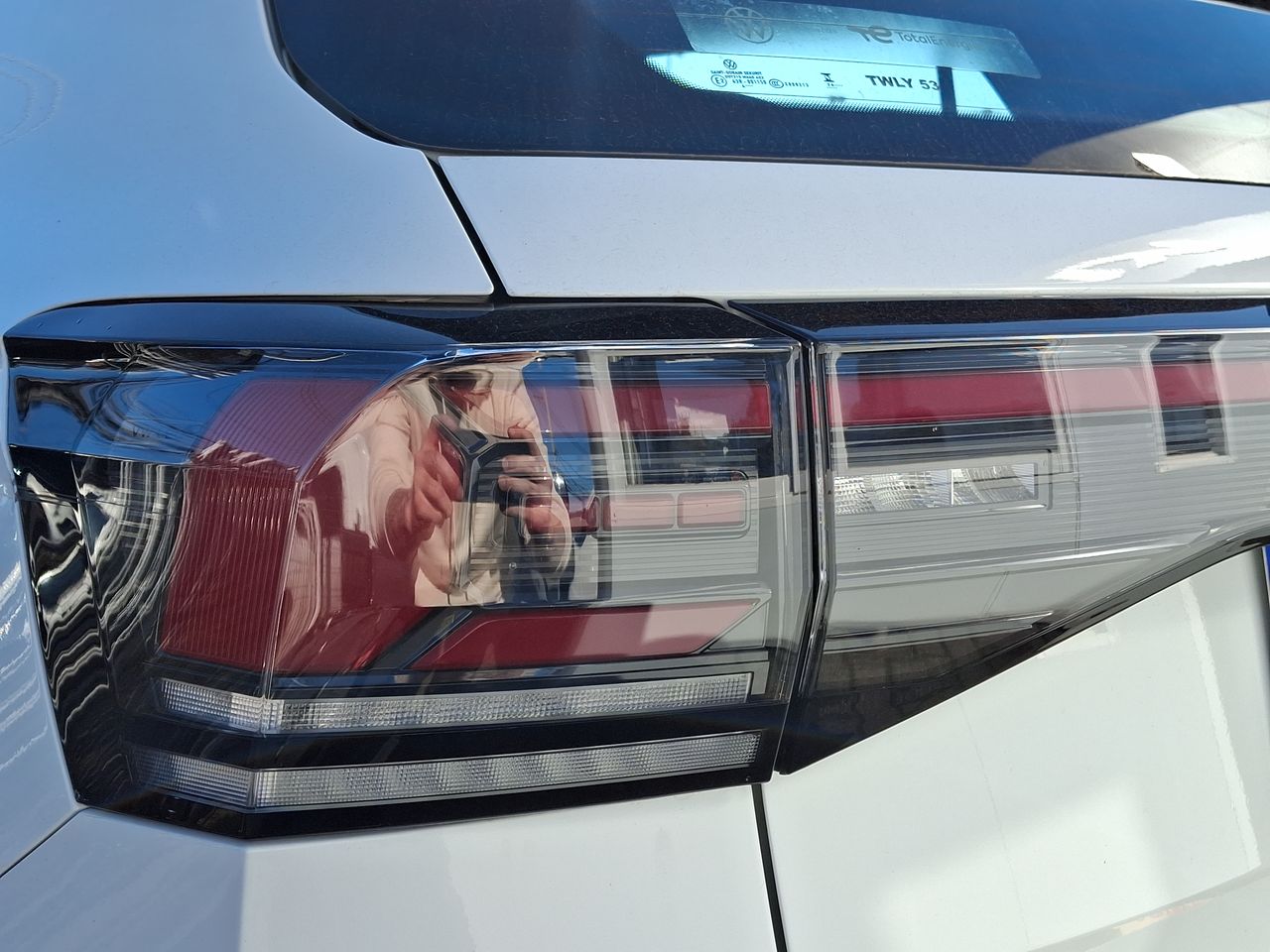 VOLKSWAGEN - 20