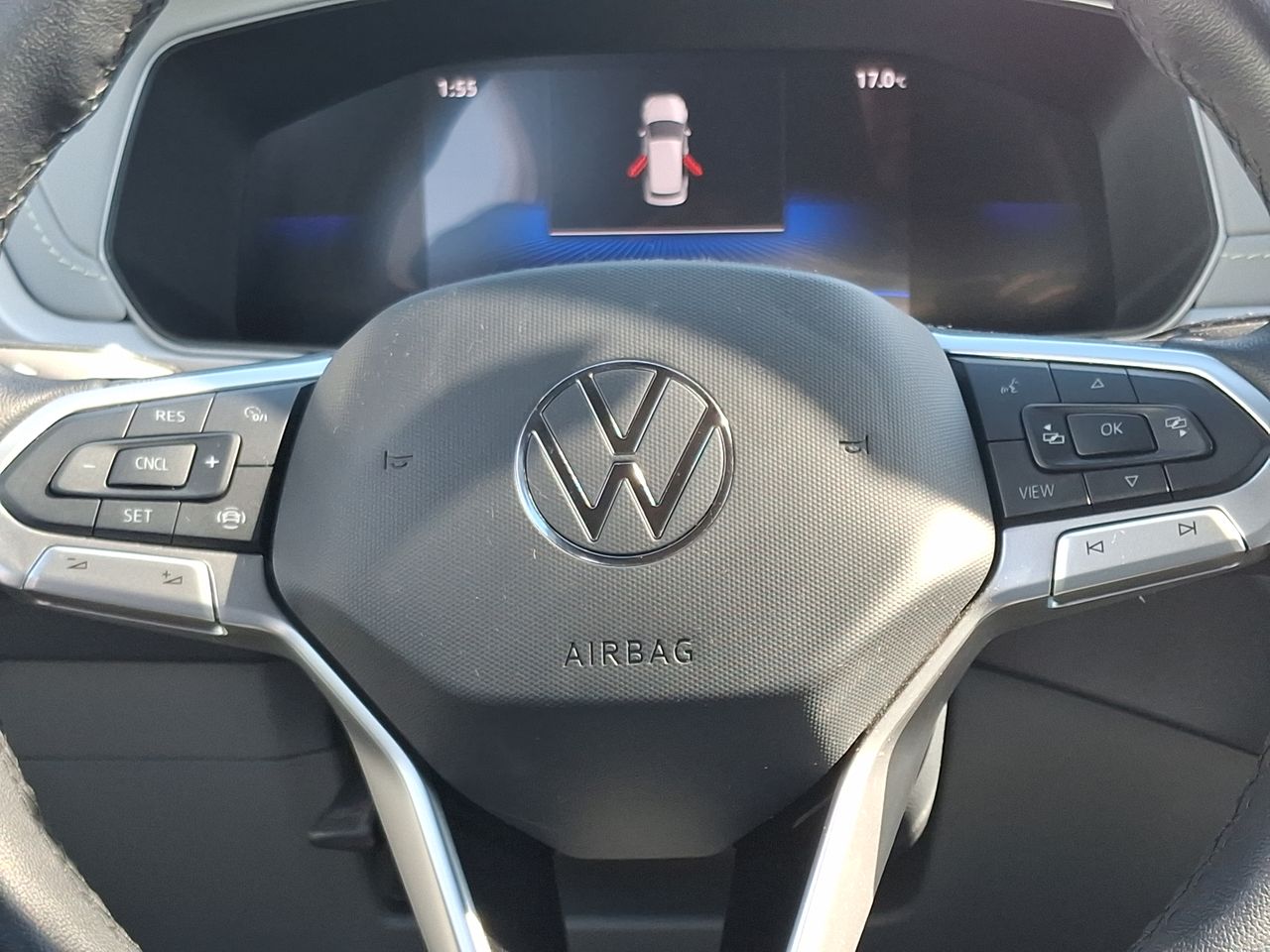 VOLKSWAGEN - 26