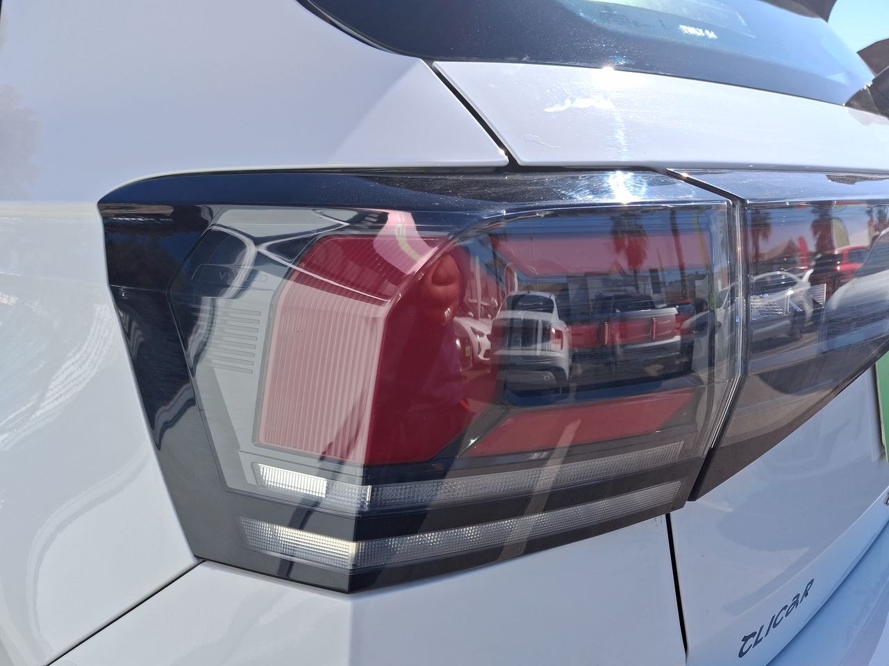 VOLKSWAGEN - 20