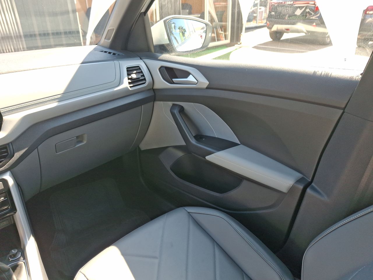 VOLKSWAGEN - 10