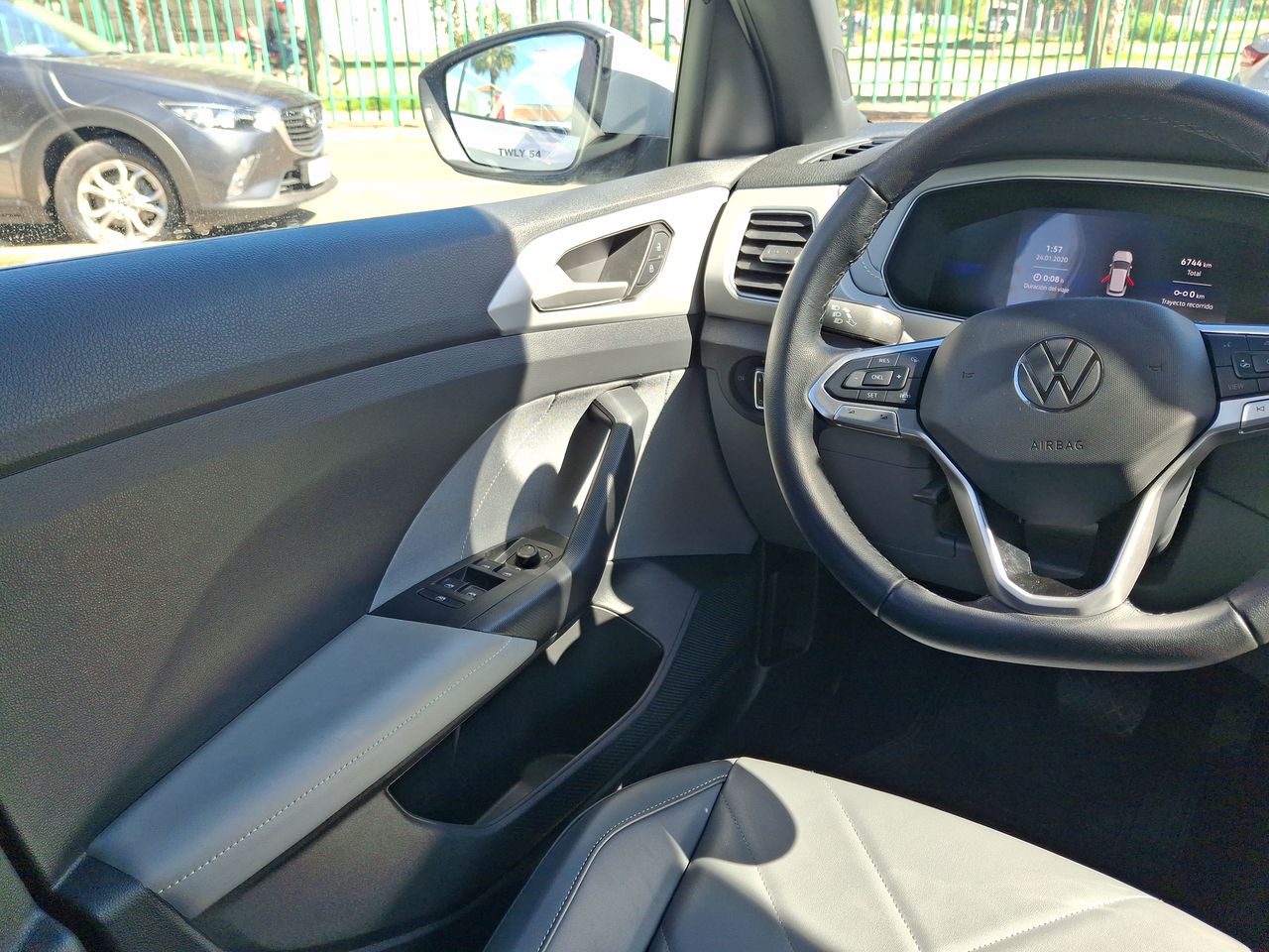 VOLKSWAGEN - 16