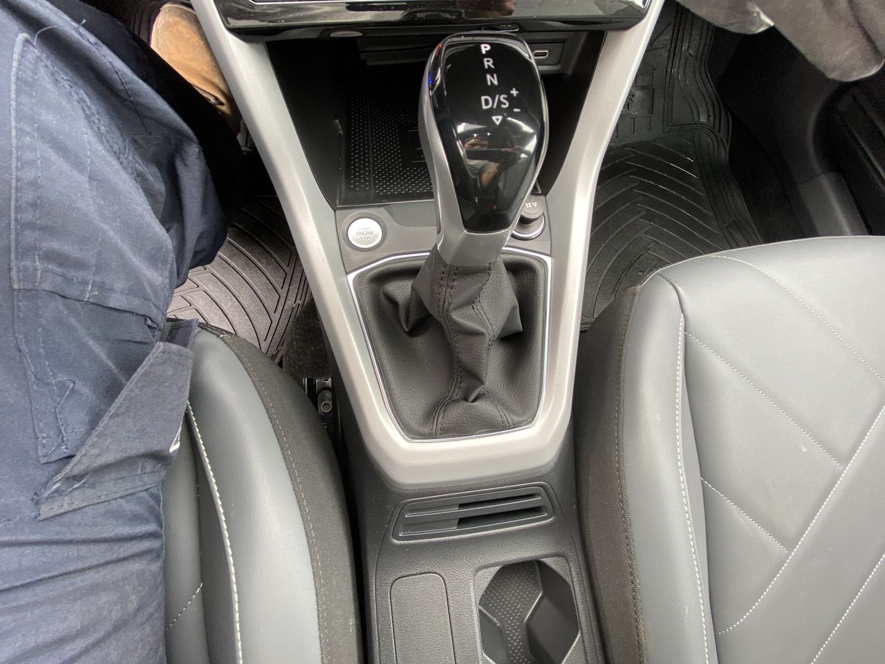 VOLKSWAGEN - 31