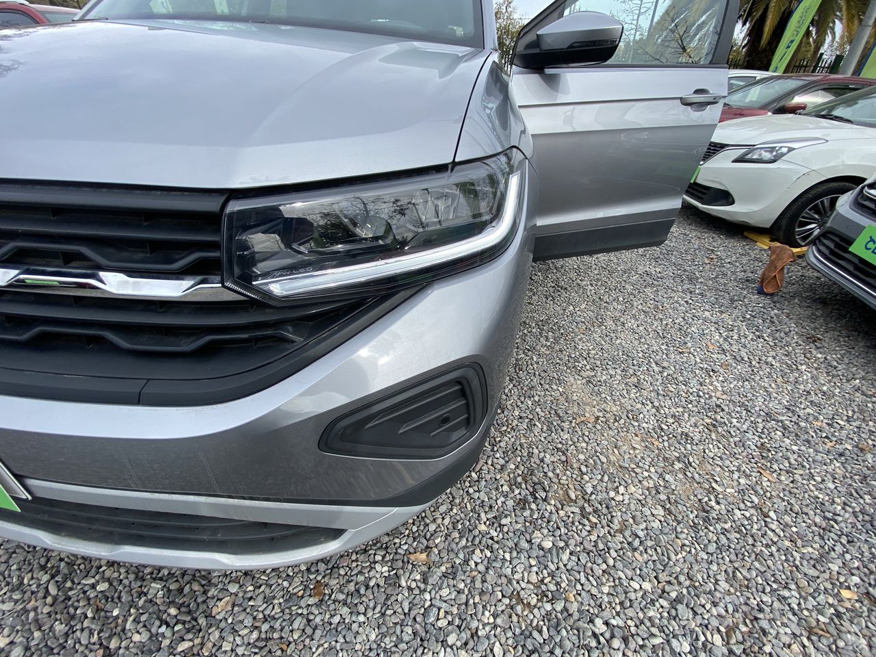 VOLKSWAGEN - 20