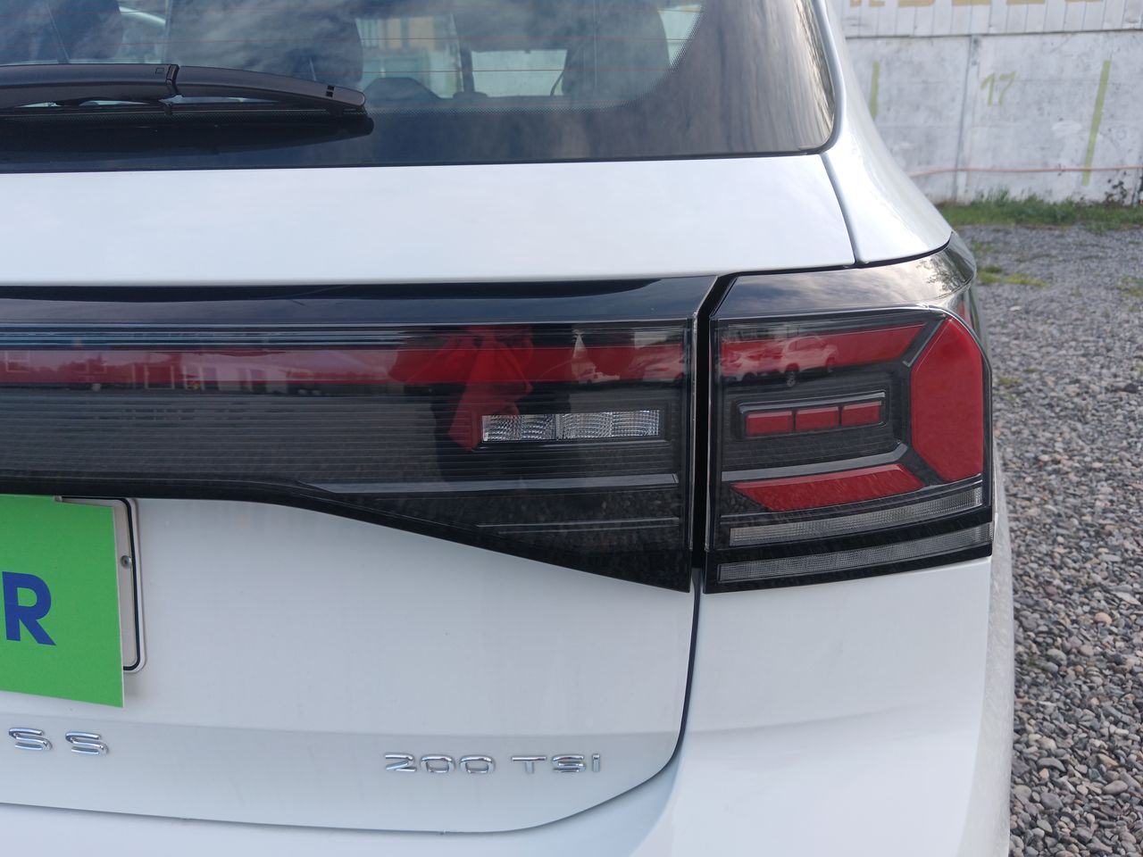 VOLKSWAGEN - 20