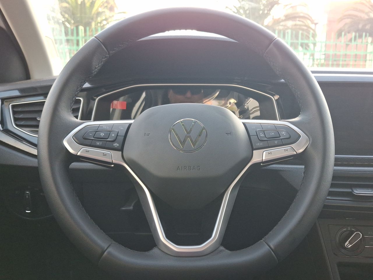 VOLKSWAGEN - 26