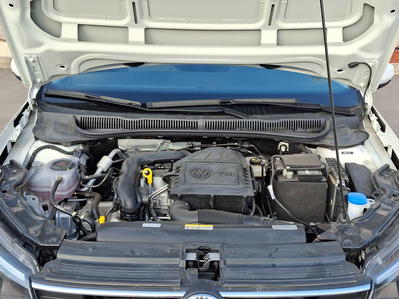 VOLKSWAGEN - 18