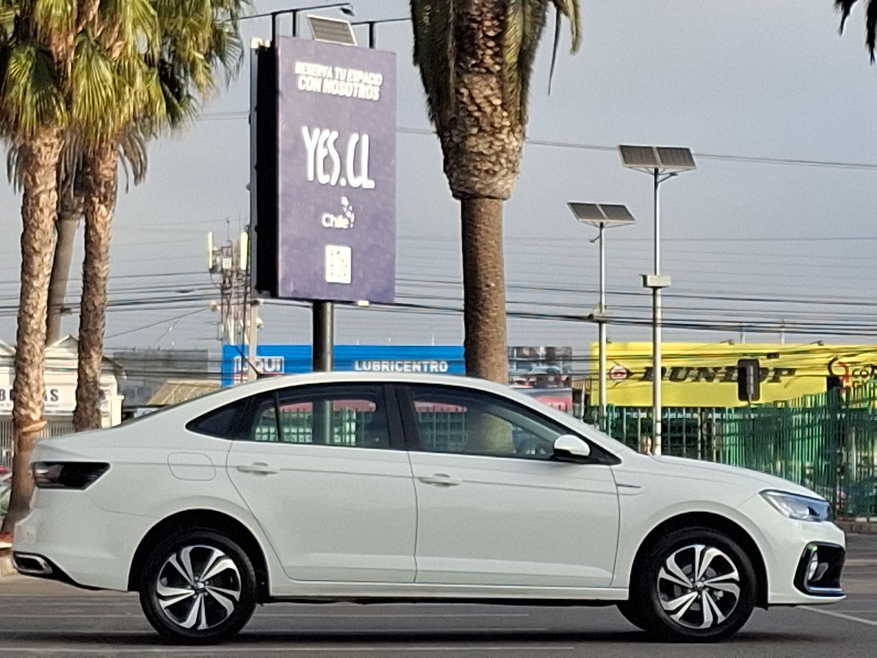 VOLKSWAGEN - 8