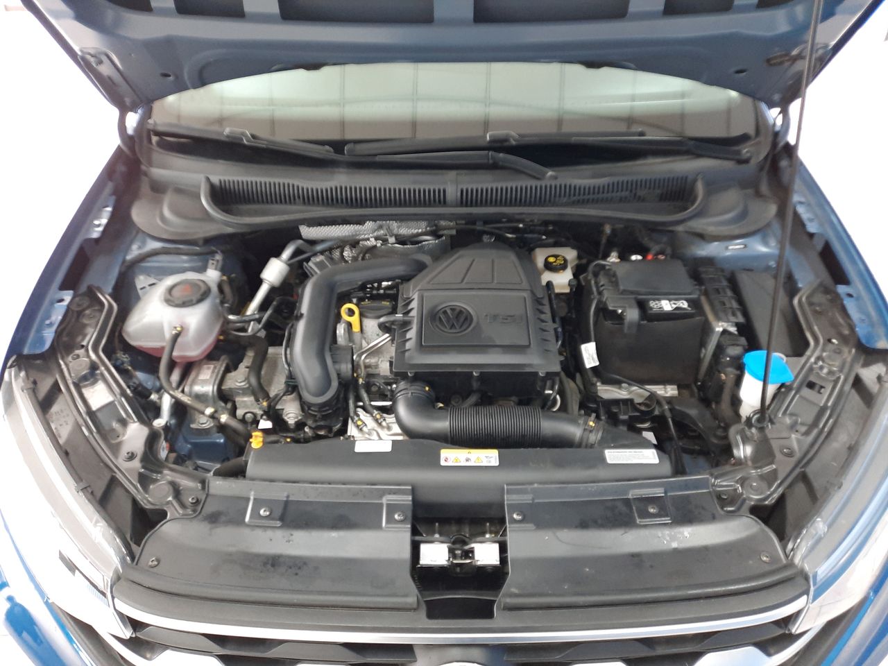 VOLKSWAGEN - 18