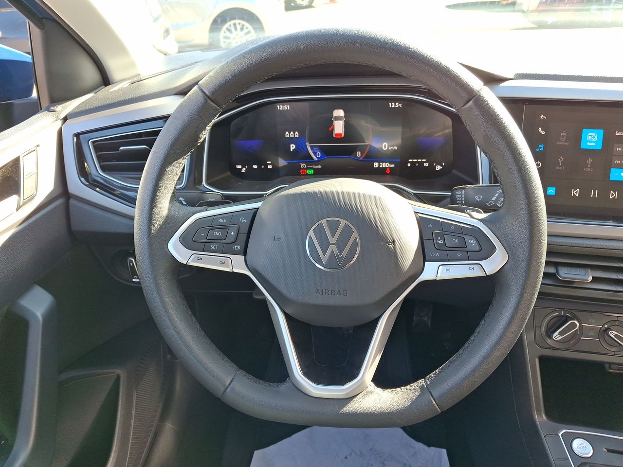 VOLKSWAGEN - 25