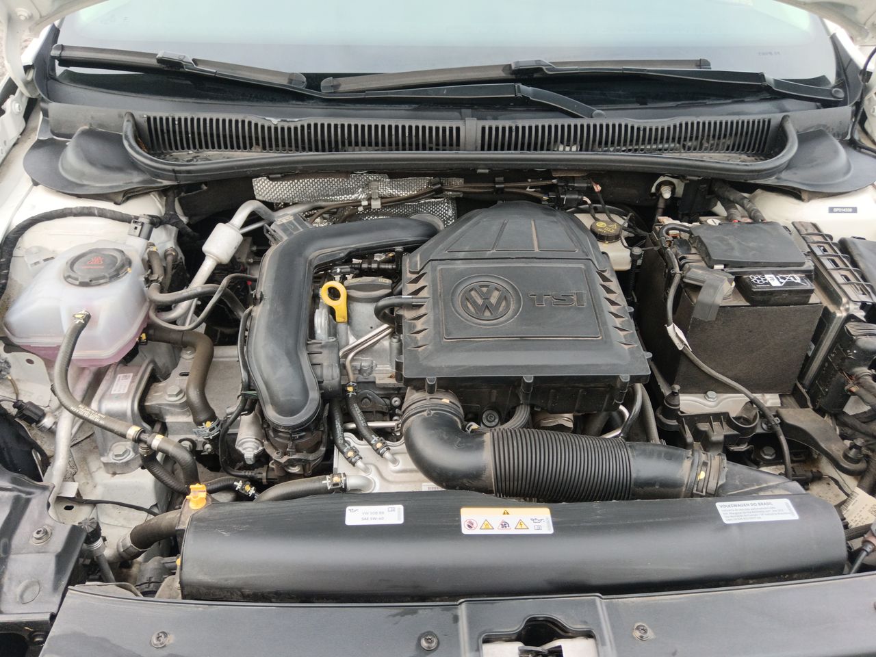 VOLKSWAGEN - 18