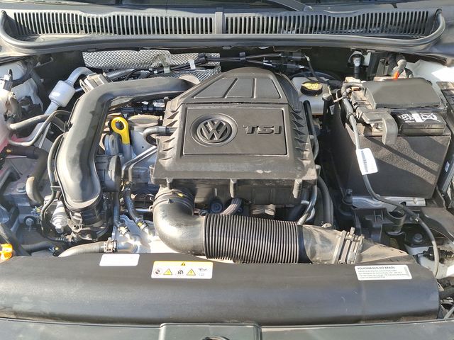 VOLKSWAGEN - 17