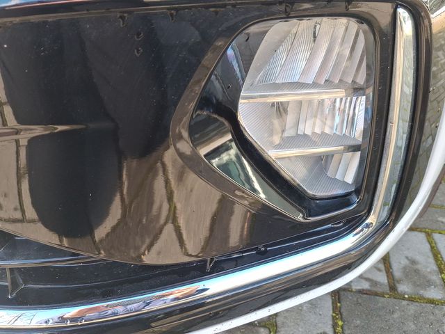 VOLKSWAGEN - 19