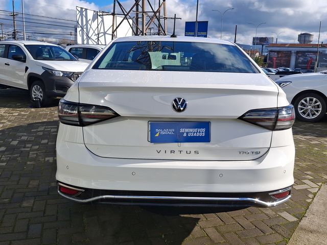 VOLKSWAGEN - 6