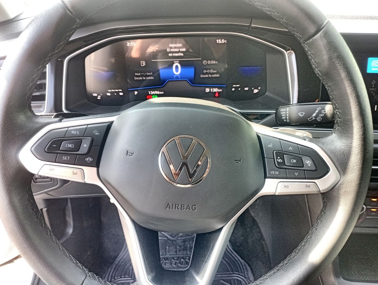 VOLKSWAGEN - 24