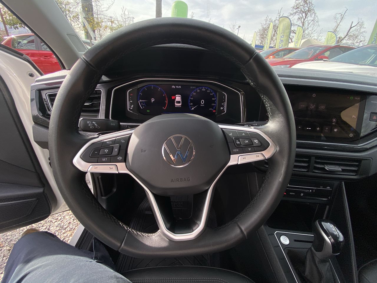 VOLKSWAGEN - 26