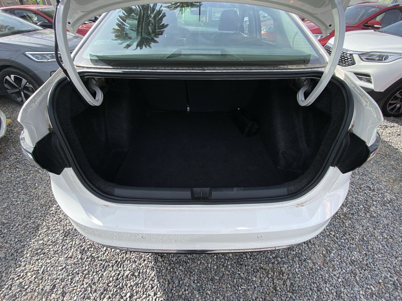 VOLKSWAGEN - 22