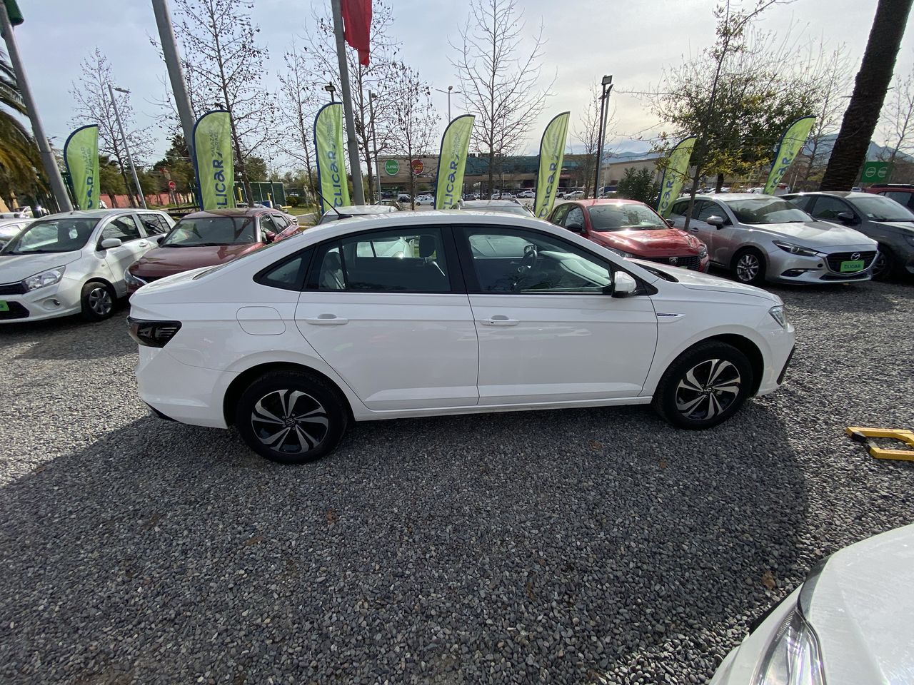 VOLKSWAGEN - 8