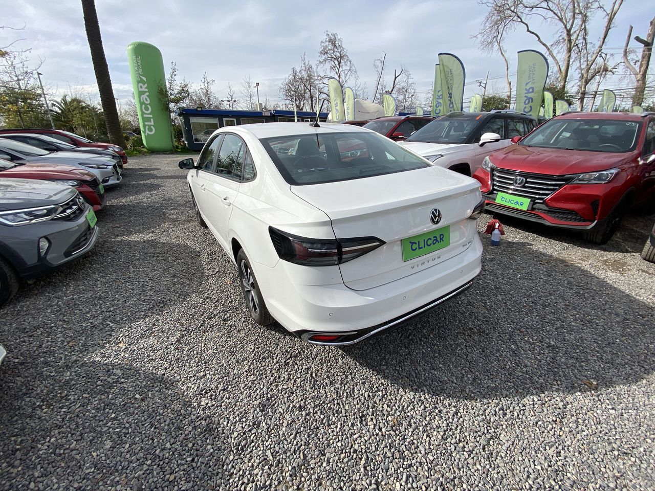 VOLKSWAGEN - 5