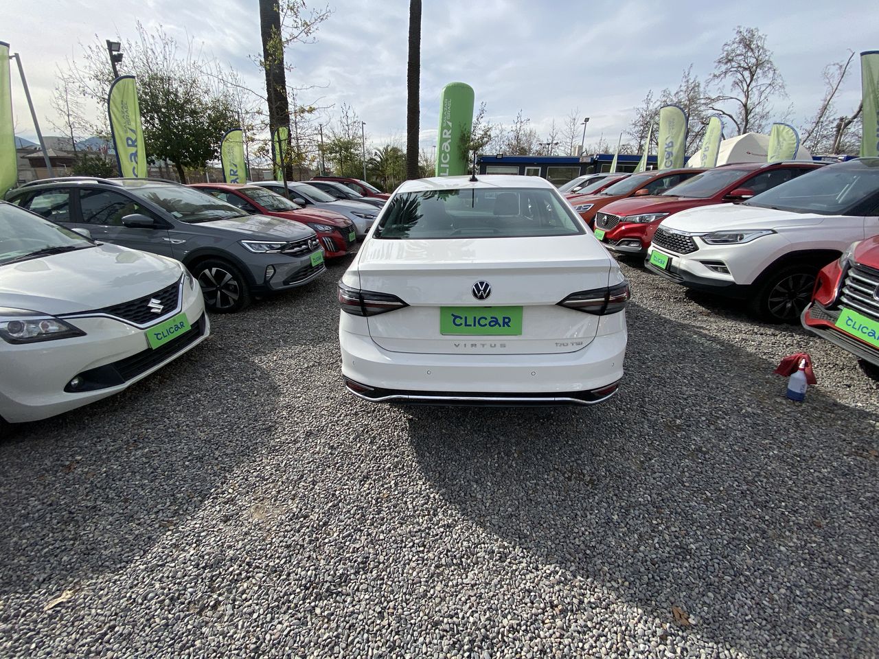 VOLKSWAGEN - 6