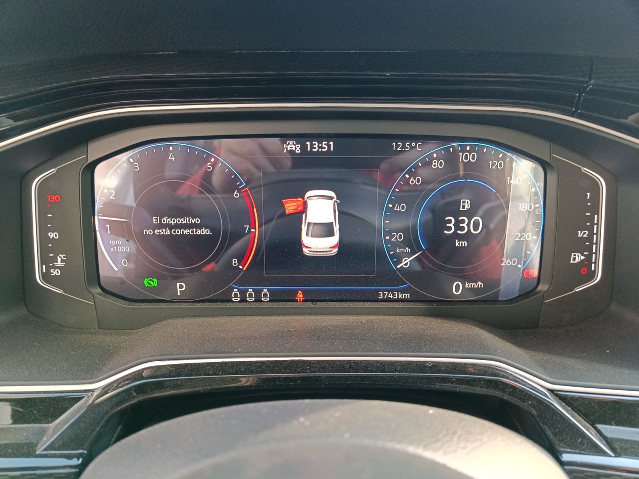 VOLKSWAGEN - 24