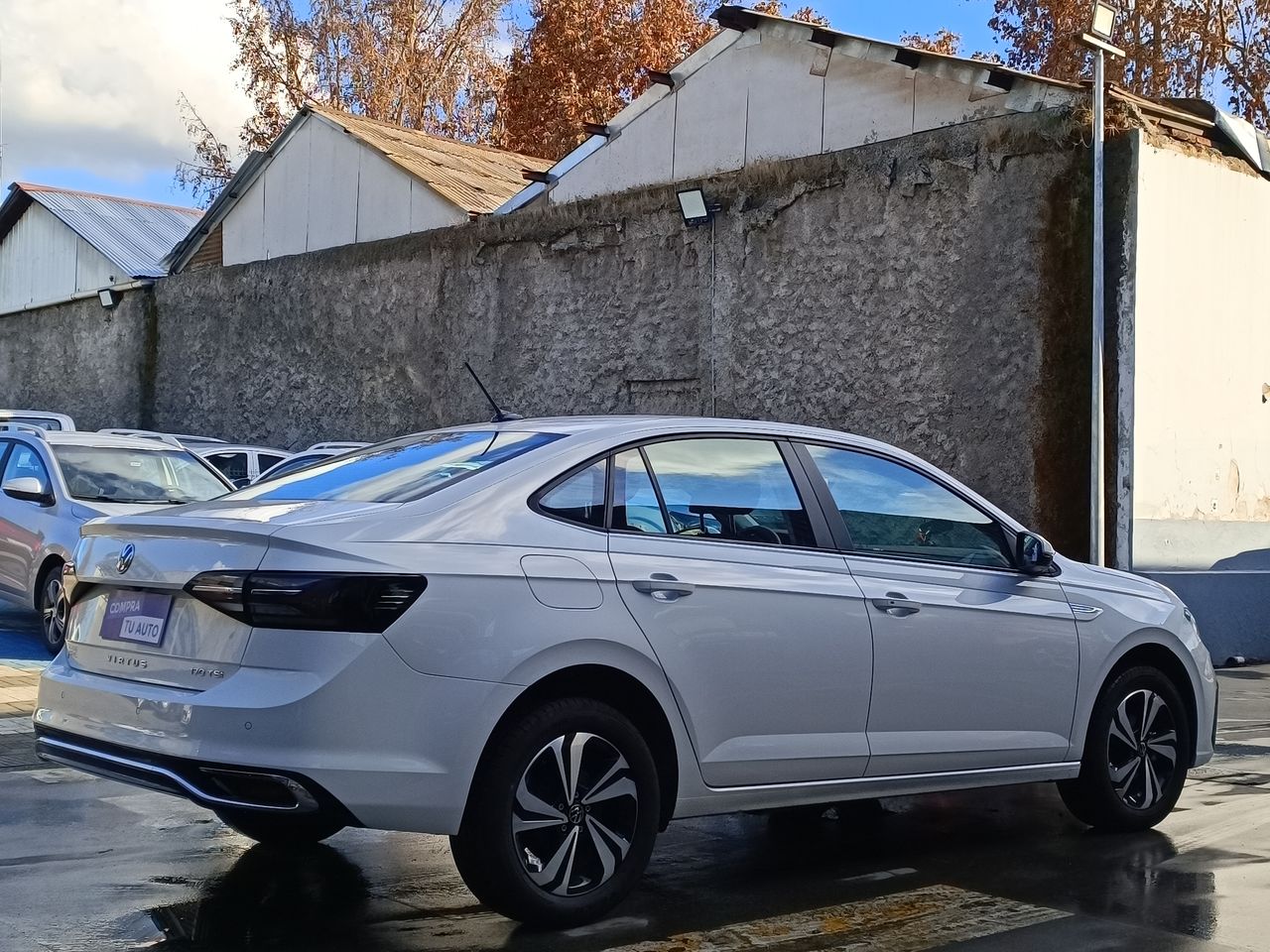 VOLKSWAGEN - 7