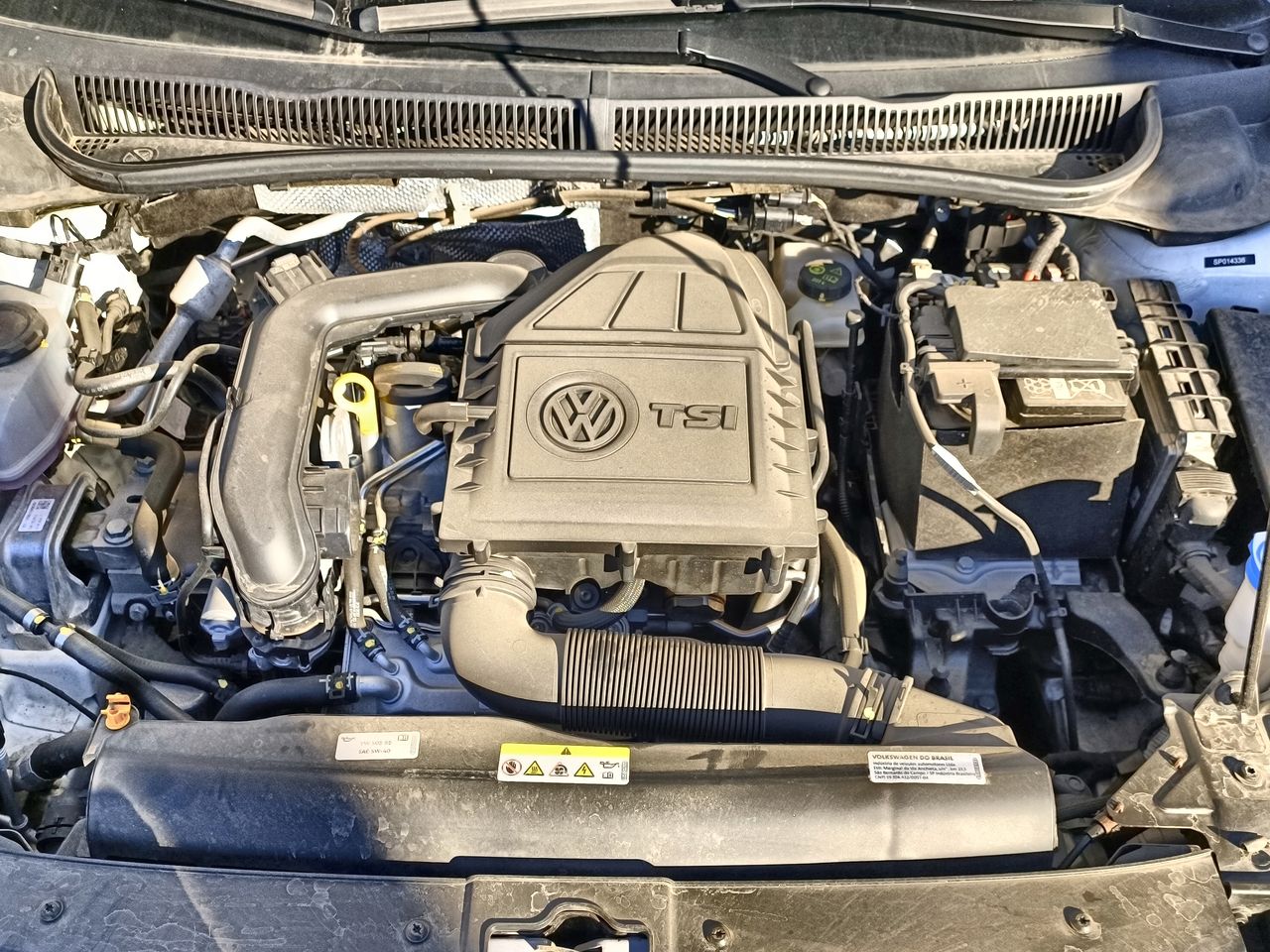 VOLKSWAGEN - 18