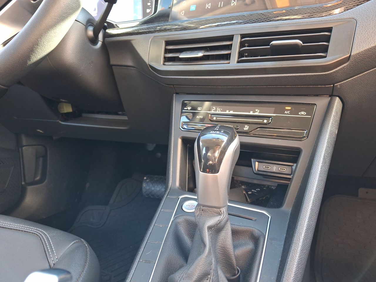 VOLKSWAGEN - 30