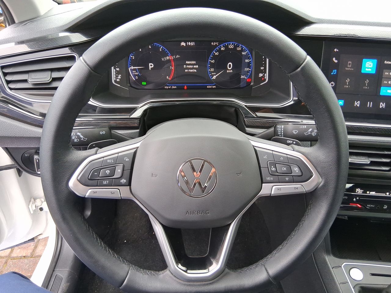 VOLKSWAGEN - 25