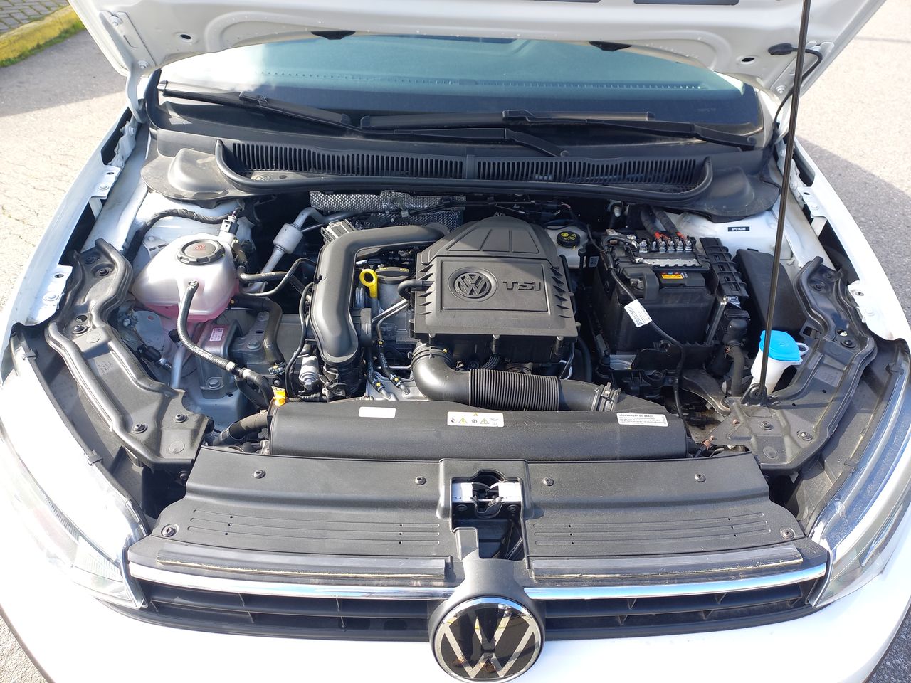 VOLKSWAGEN - 18