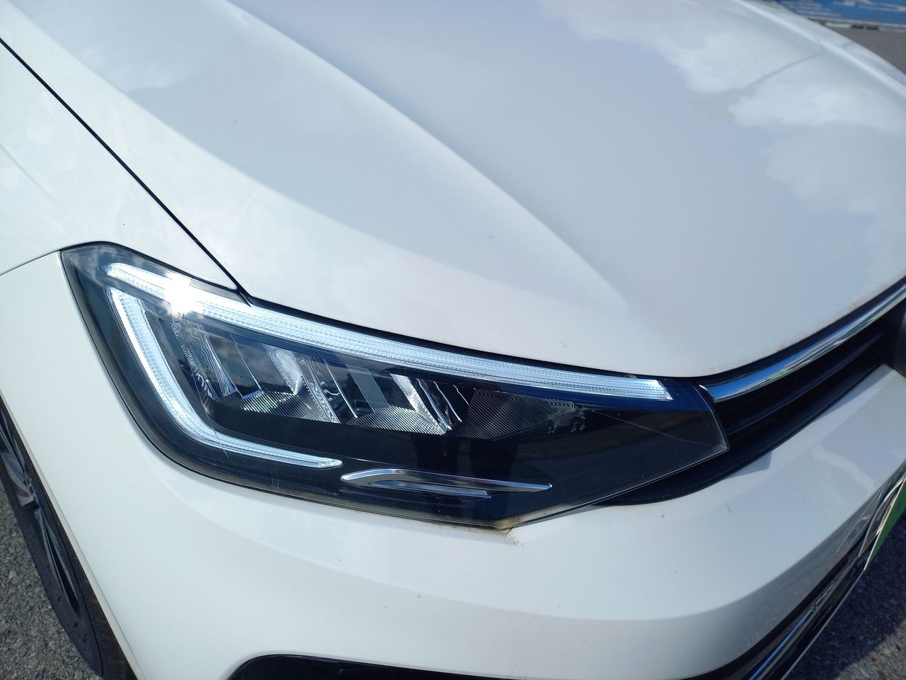 VOLKSWAGEN - 19