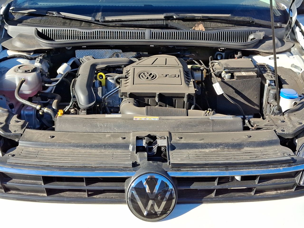 VOLKSWAGEN - 18