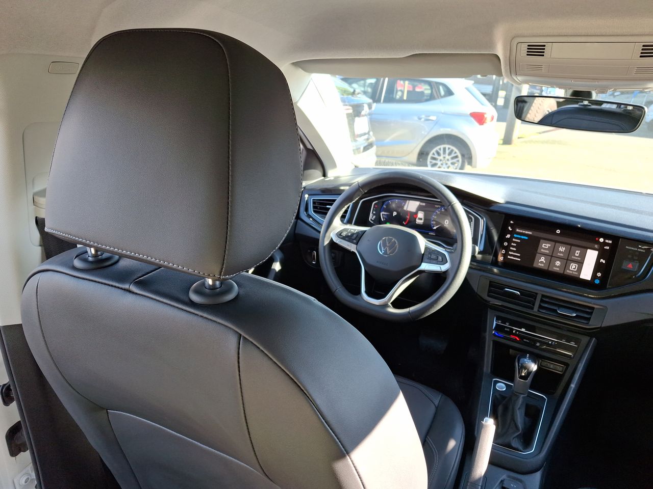 VOLKSWAGEN - 16