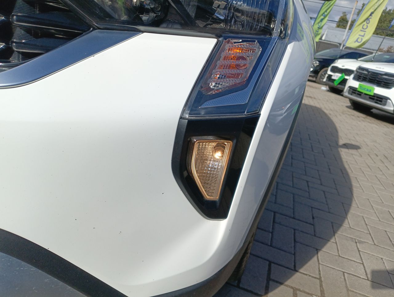 KIA Sonet — foto 10 de 26