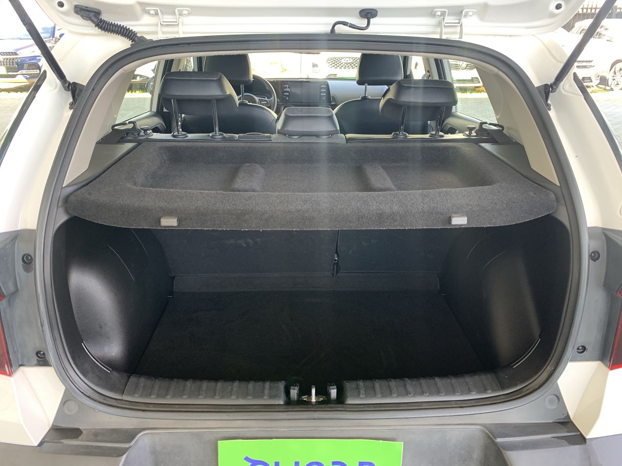 Land Rover Defender — foto 13 de 25