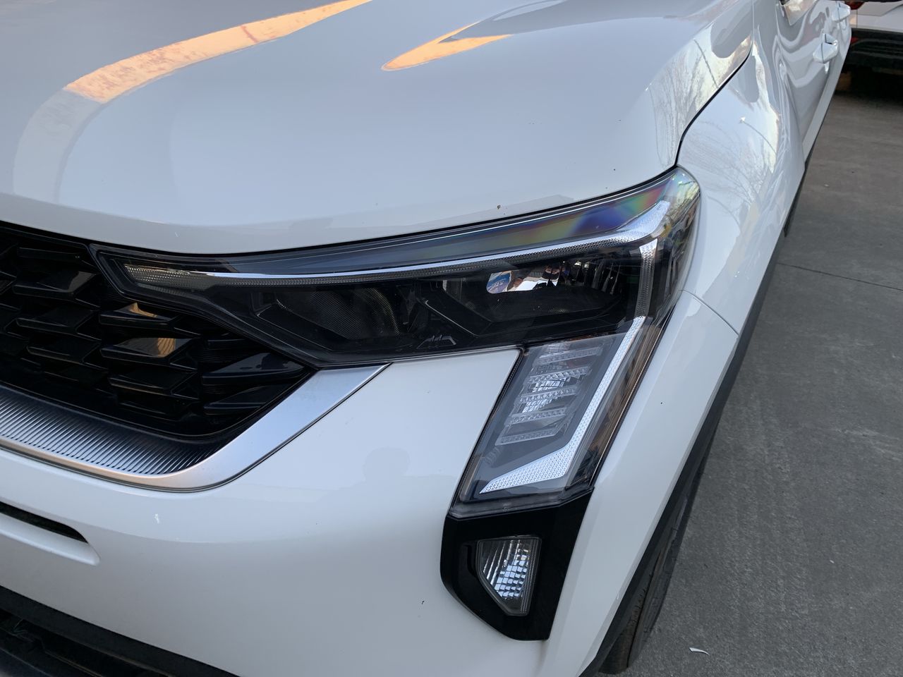 KIA Sonet — foto 12 de 26