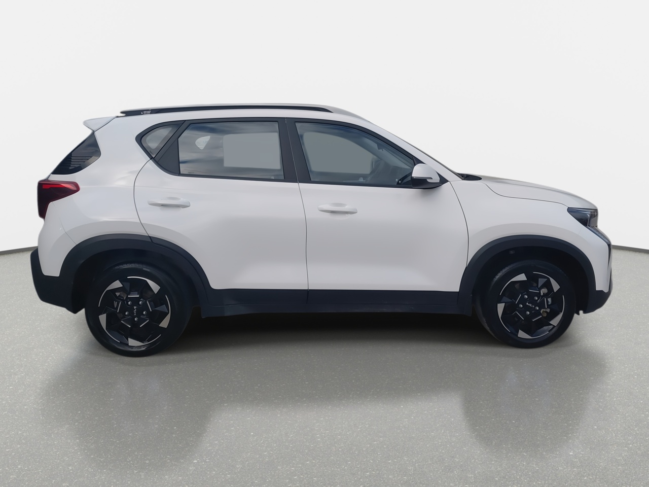 KIA Sonet — foto 9 de 36