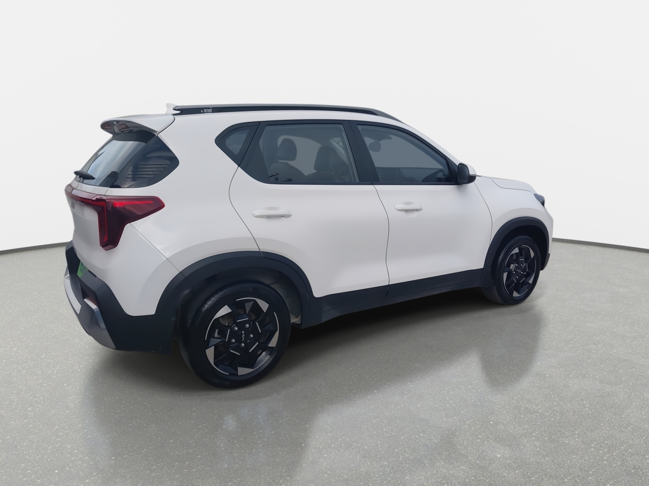 KIA Sonet — foto 8 de 36
