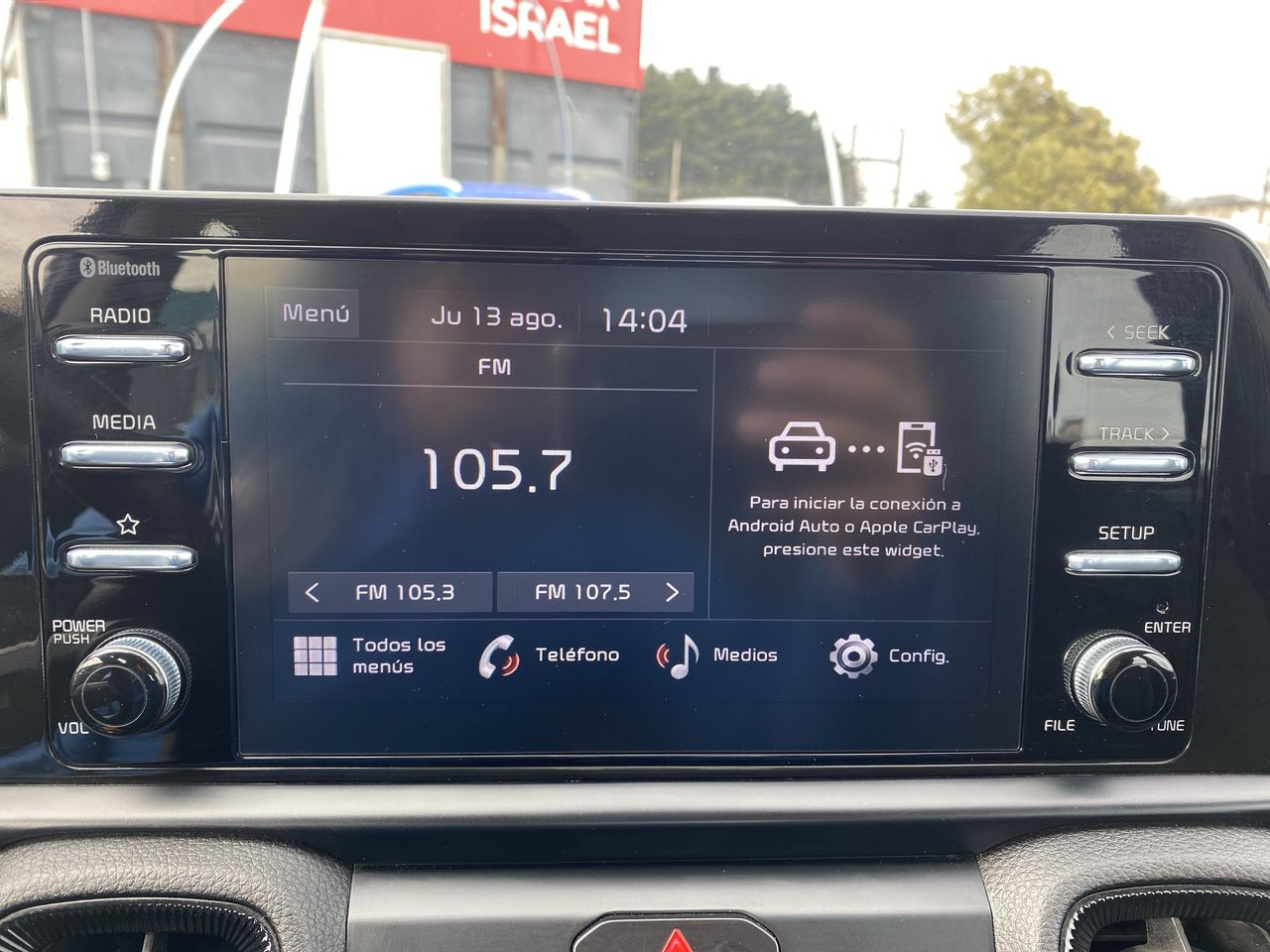 KIA Sonet — foto 20 de 26