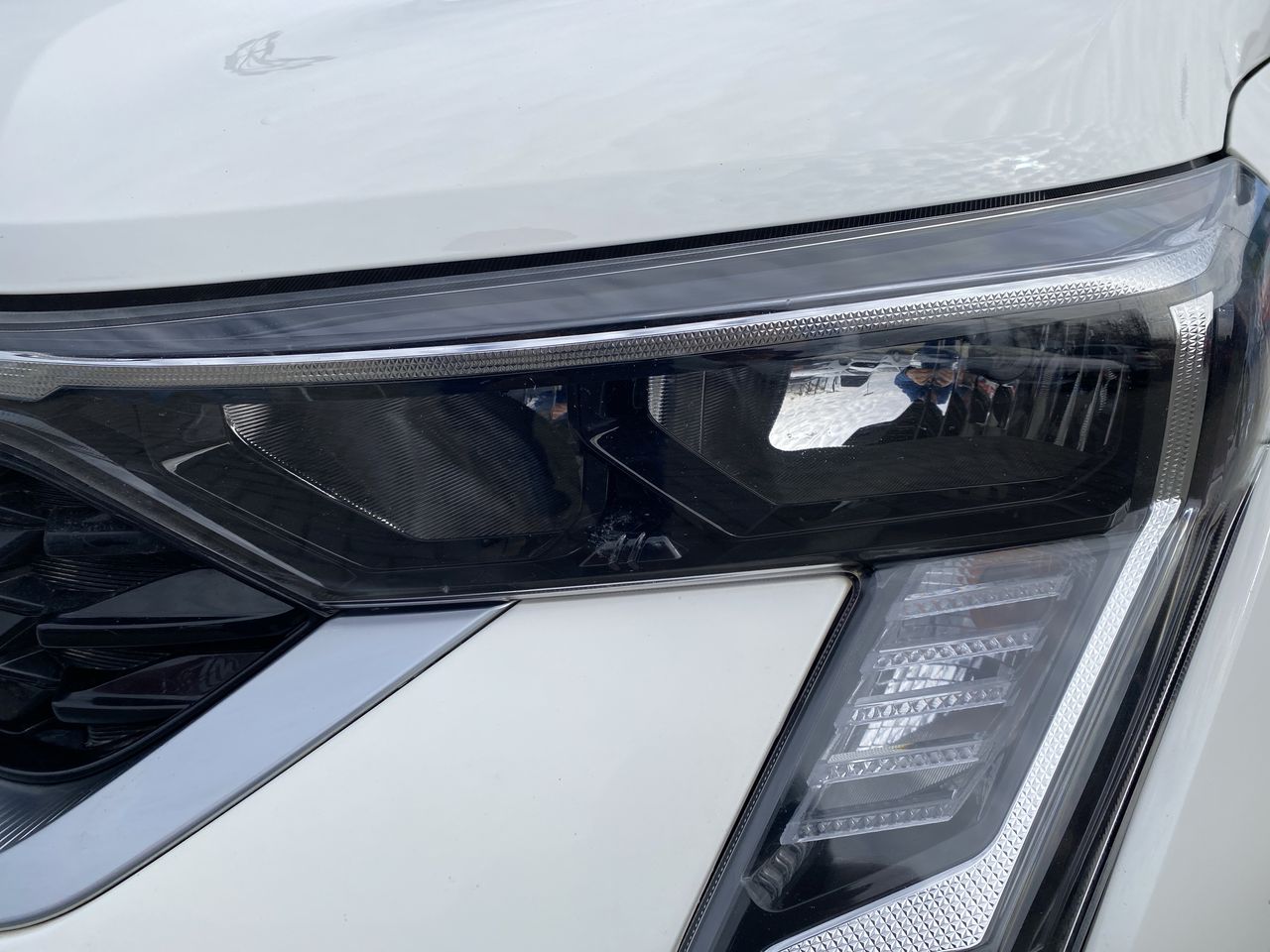 KIA Sonet — foto 11 de 26