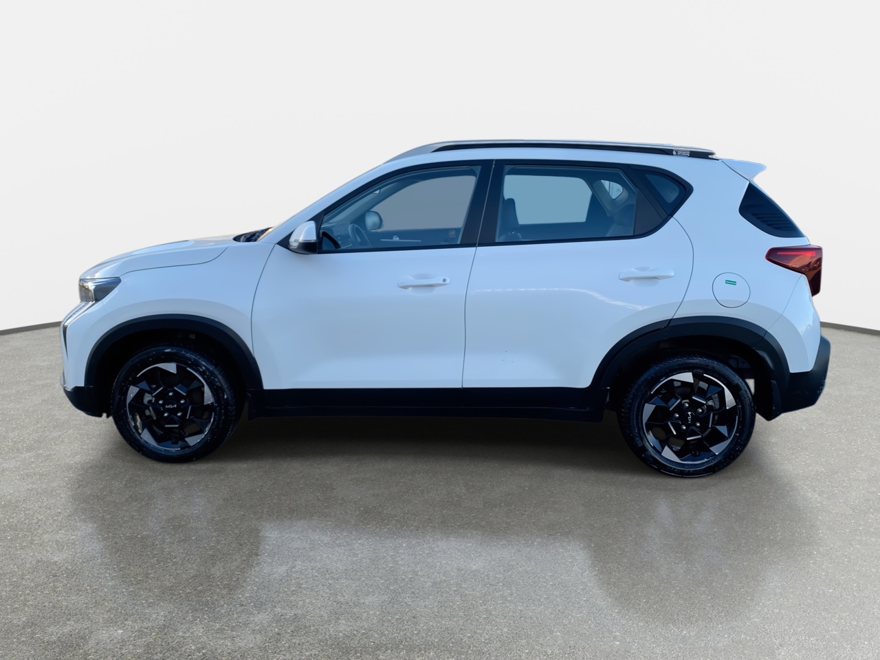 KIA Sonet — foto 5 de 36