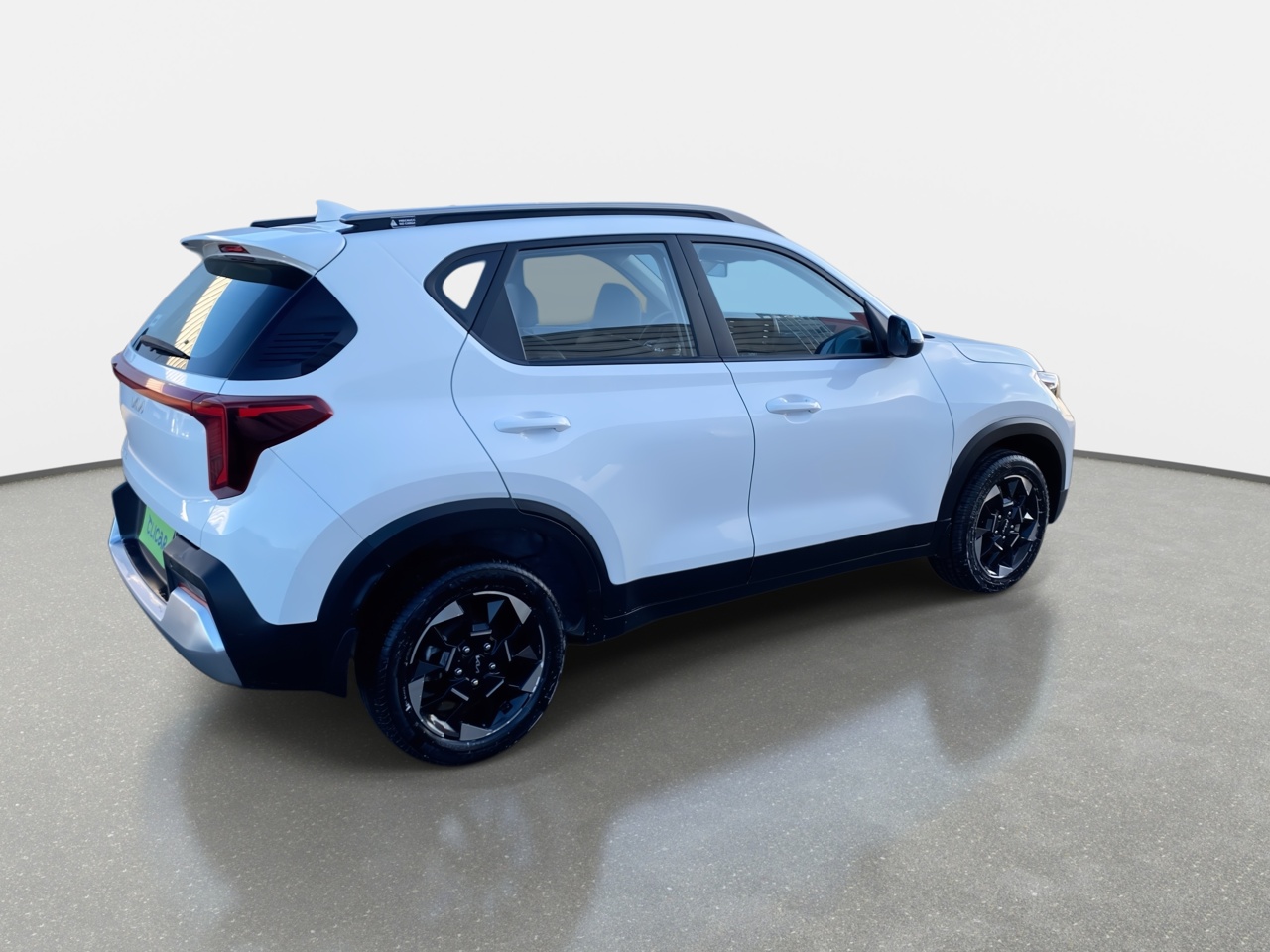 KIA Sonet — foto 8 de 36